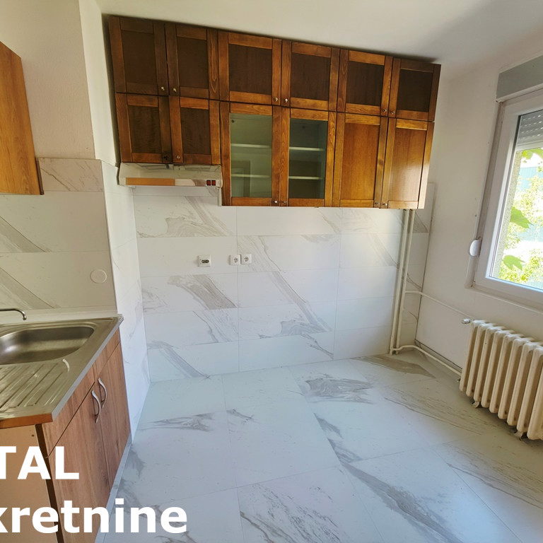 Troiposoban stan za izdavanje, Centar, Novi Sad, 92m², 700 €/mes