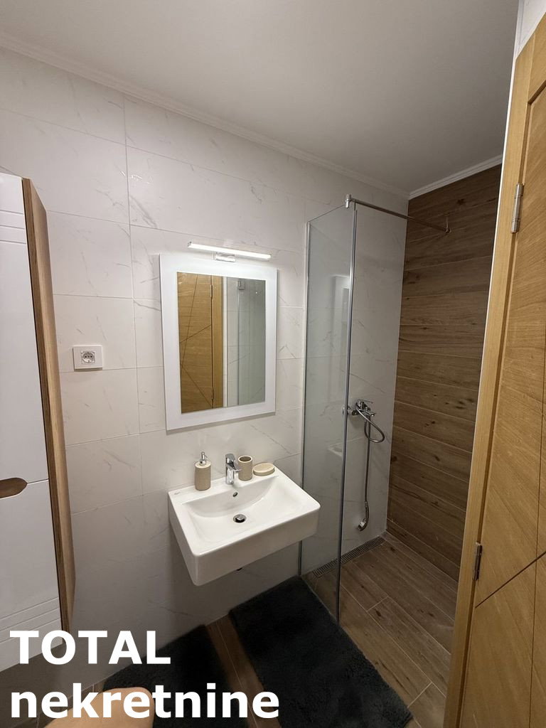 izdavanje-centar-9189863-tt26l Garsonjera za izdavanje, Centar, Novi Sad, 27m², 500 €/mes