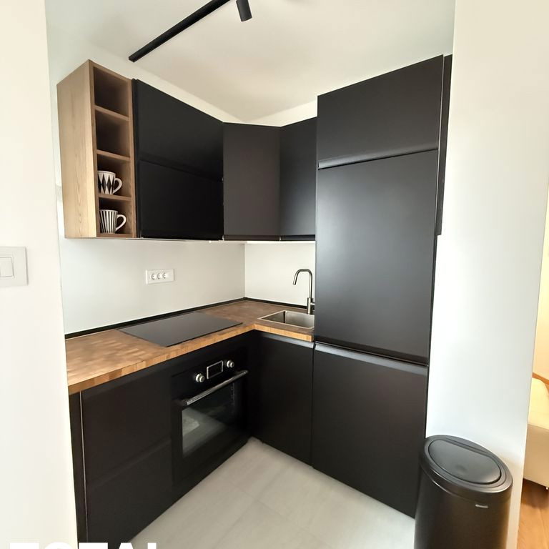 Stan Izdavanje Novi Sad  27 m2