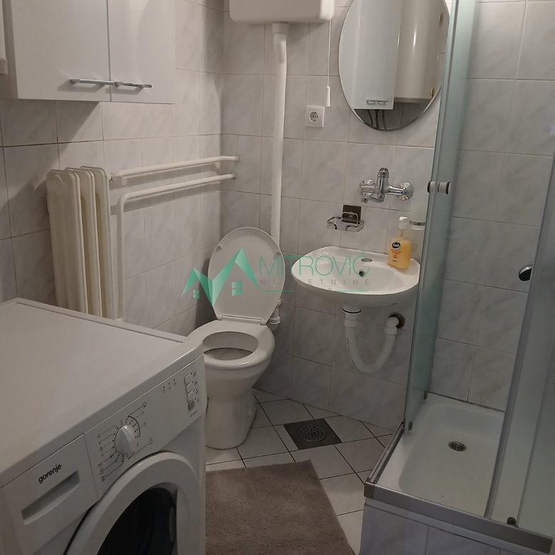 Stan Prodaja Novi Sad  42 m2