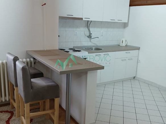 Stan Prodaja Novi Sad  42 m2
