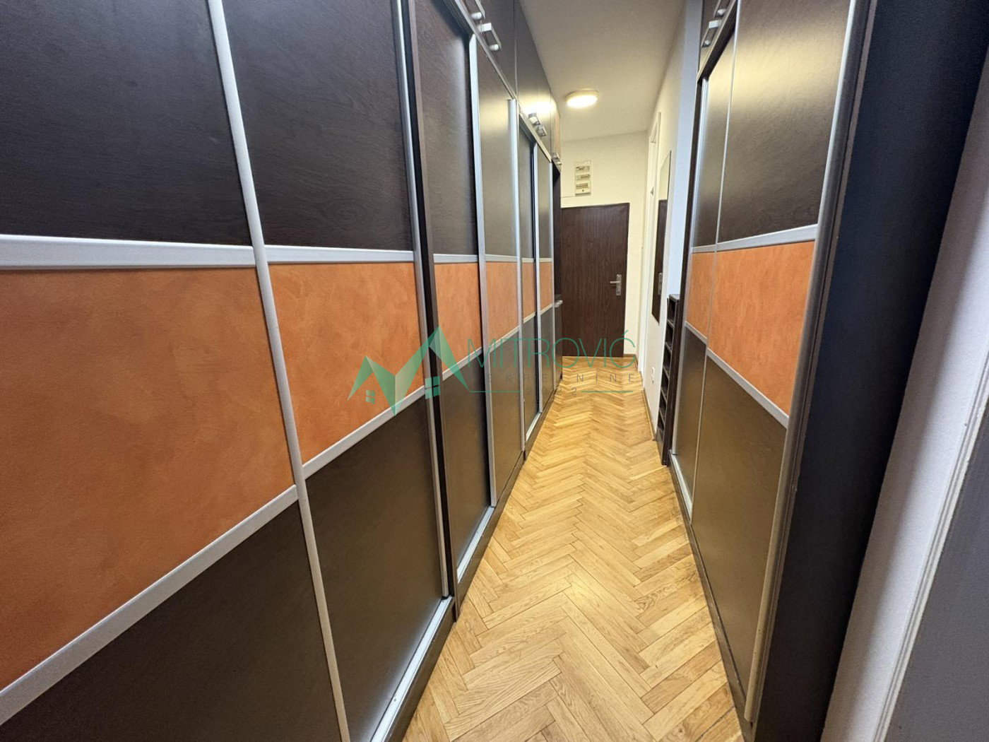 Stan Prodaja Novi Sad  58 m2