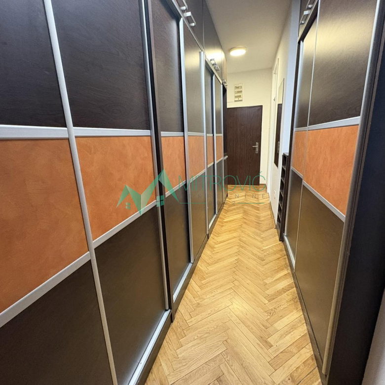 Stan Prodaja Novi Sad  58 m2