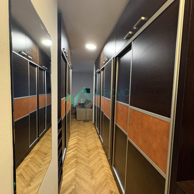 Stan Prodaja Novi Sad  58 m2