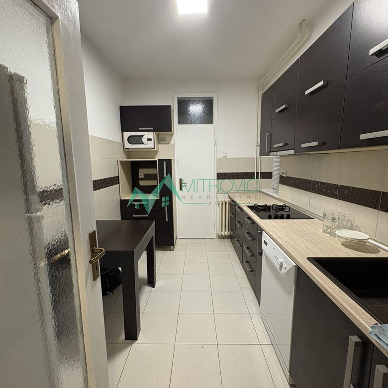 Stan Prodaja Novi Sad  58 m2