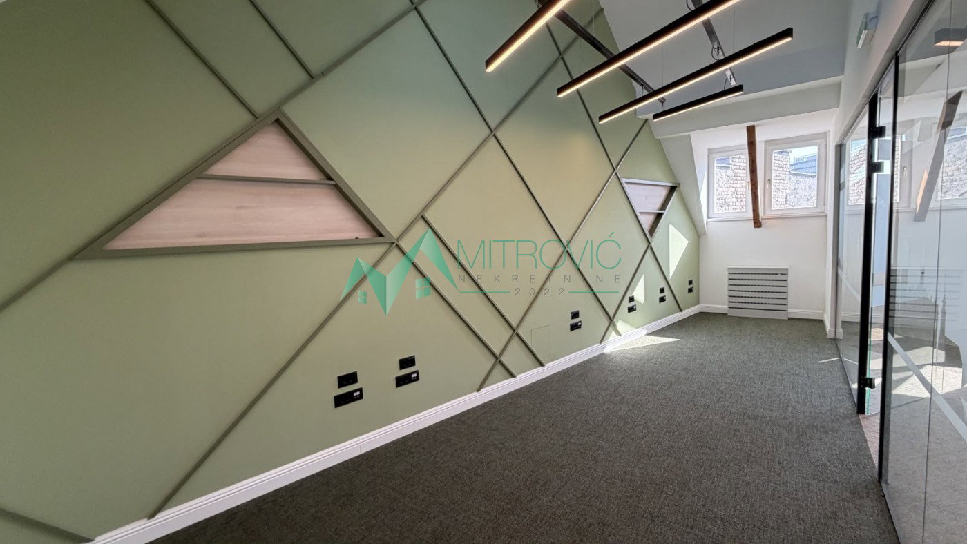Lokal Prodaja Novi Sad  342 m2