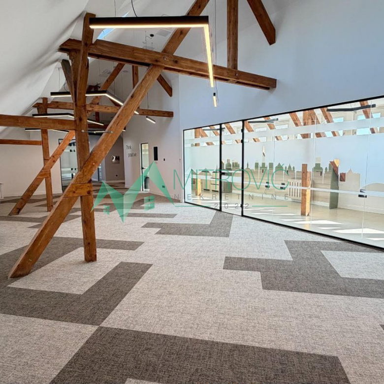 Lokal Prodaja Novi Sad  342 m2