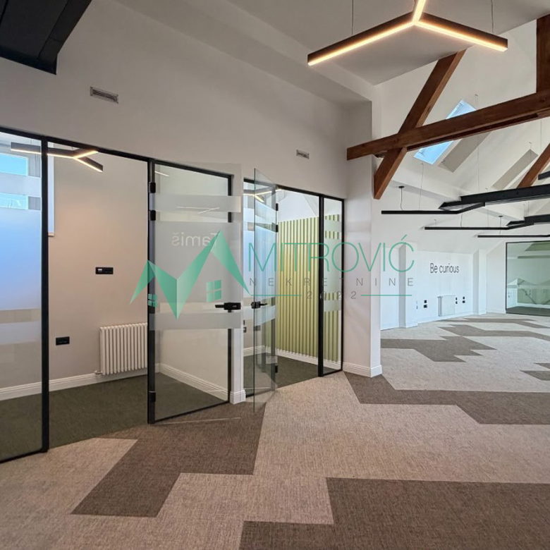 Lokal Prodaja Novi Sad  342 m2