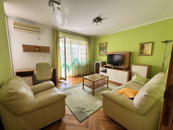 Stan Prodaja Novi Sad  55 m2
