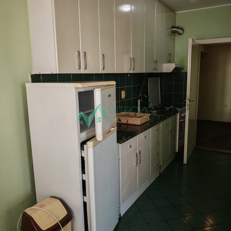 Dvosoban stan na prodaju, Grbavica, Novi Sad, 55m², 420 €