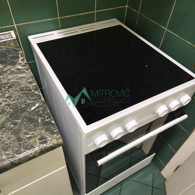 Dvosoban stan na prodaju, Grbavica, Novi Sad, 55m², 420 €