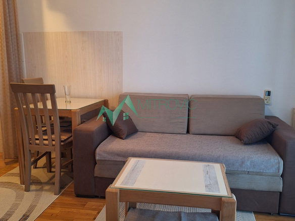 Stan Prodaja Novi Sad  25 m2