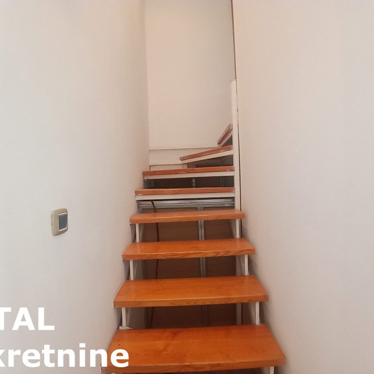 Lokal Izdavanje Novi Sad  42 m2