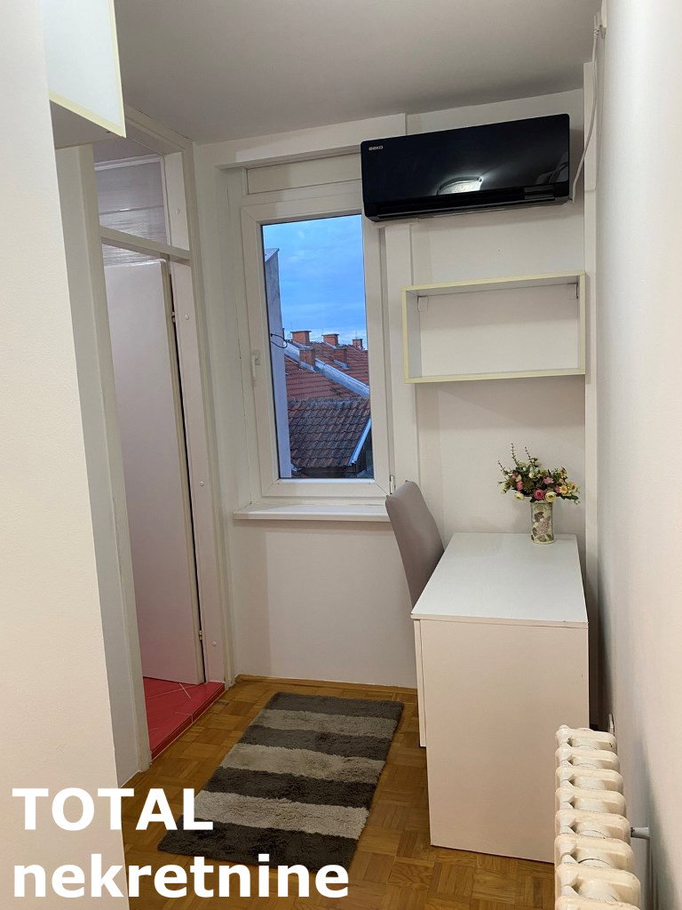 Jednoiposoban stan za izdavanje, Novo Naselje, Novi Sad, 46m², 450 €/mes