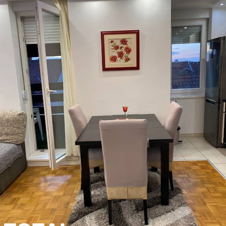 Stan Izdavanje Novi Sad  46 m2