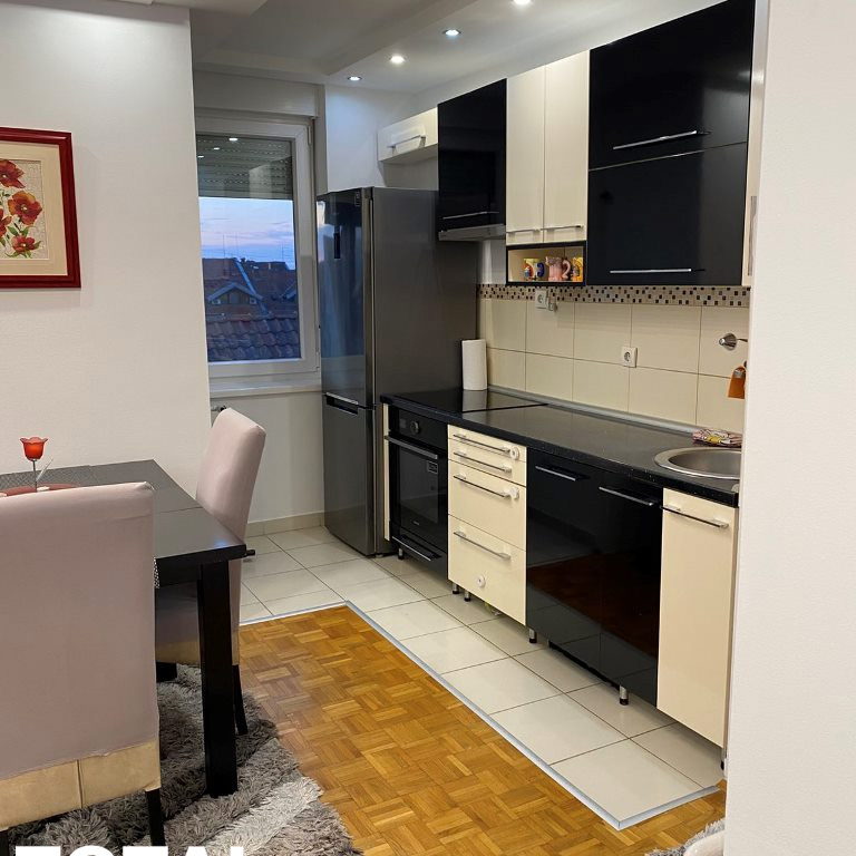Stan Izdavanje Novi Sad  46 m2