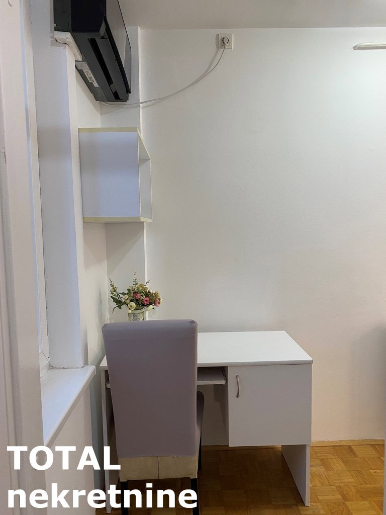 Jednoiposoban stan za izdavanje, Novo Naselje, Novi Sad, 46m², 450 €/mes