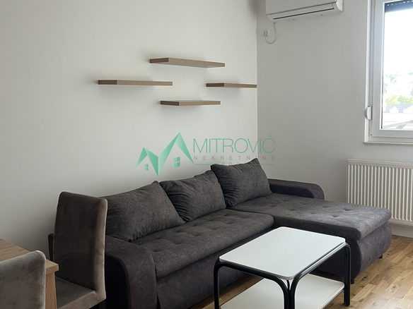 Stan Prodaja Petrovaradin  30 m2