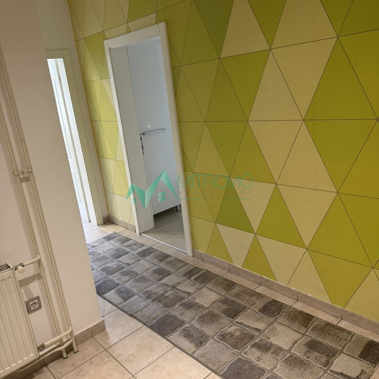 Stan Prodaja Novi Sad  42 m2