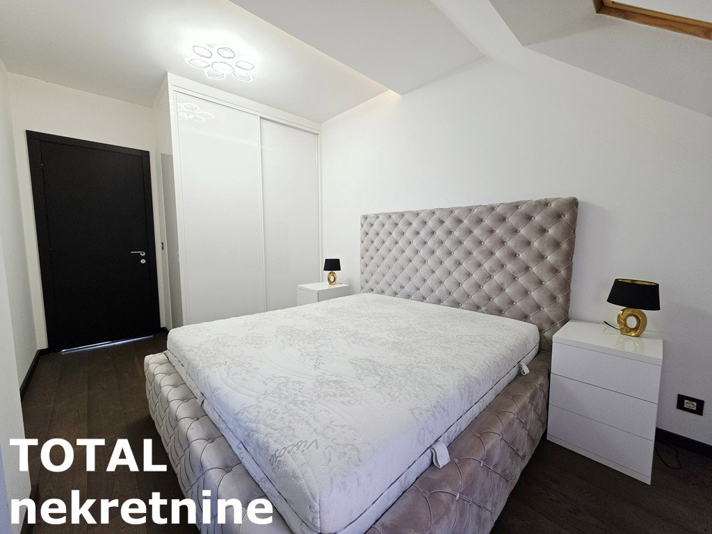 Višesoban stan za izdavanje, Sajmište, Novi Sad, 242m², 1.800 €/mes