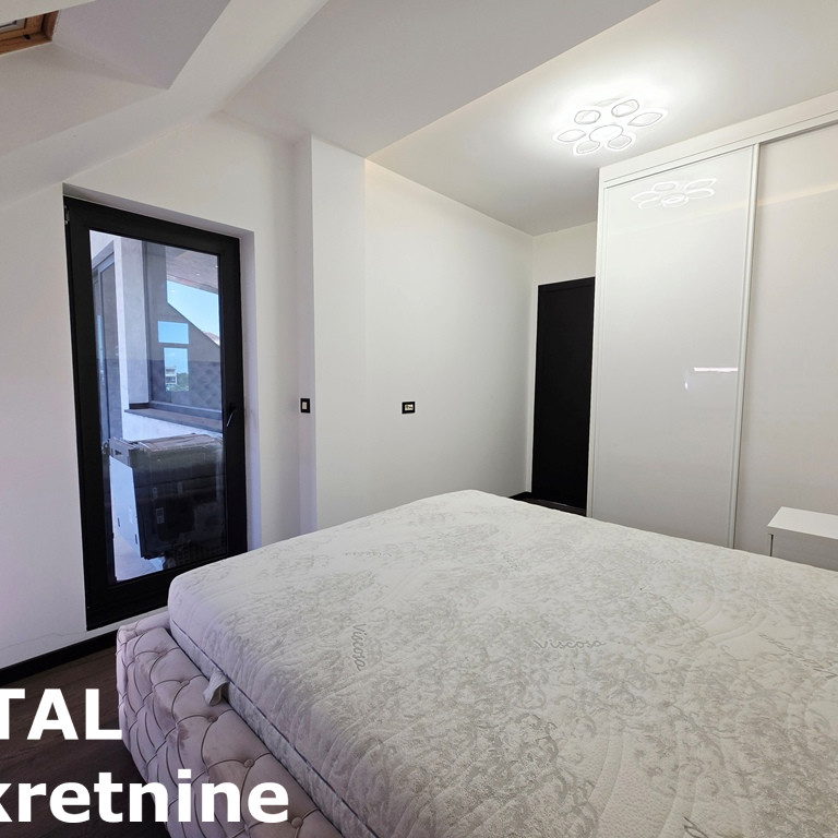 Višesoban stan za izdavanje, Sajmište, Novi Sad, 242m², 1.800 €/mes