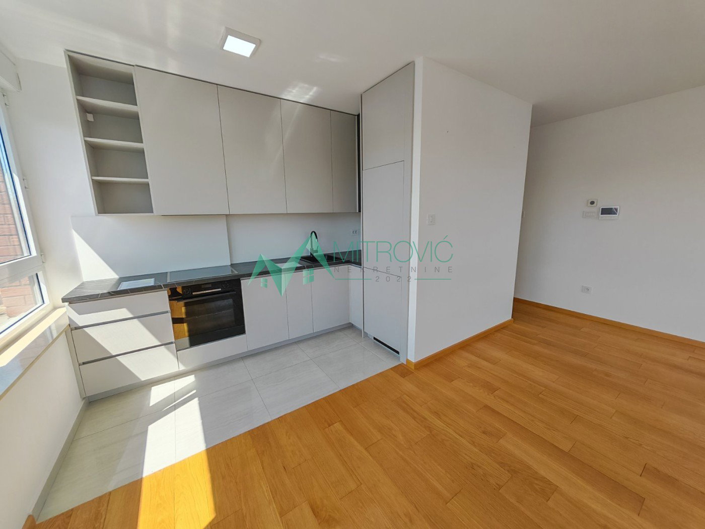 Stan Prodaja Novi Sad  76 m2