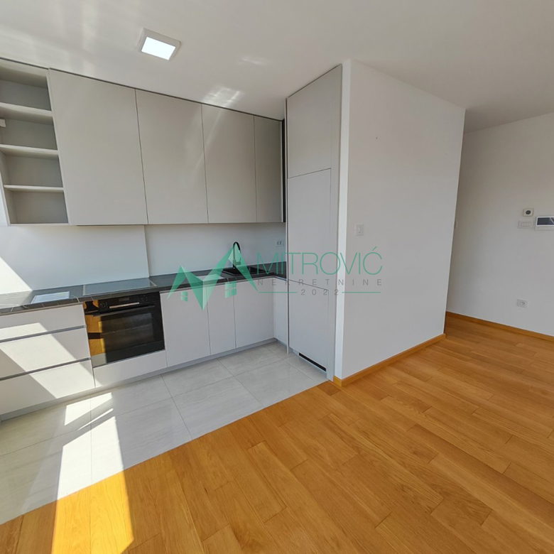 Stan Prodaja Novi Sad  76 m2