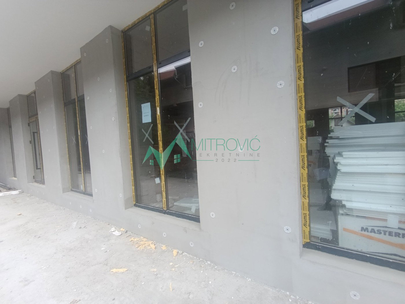 Lokal Prodaja Novi Sad  293 m2