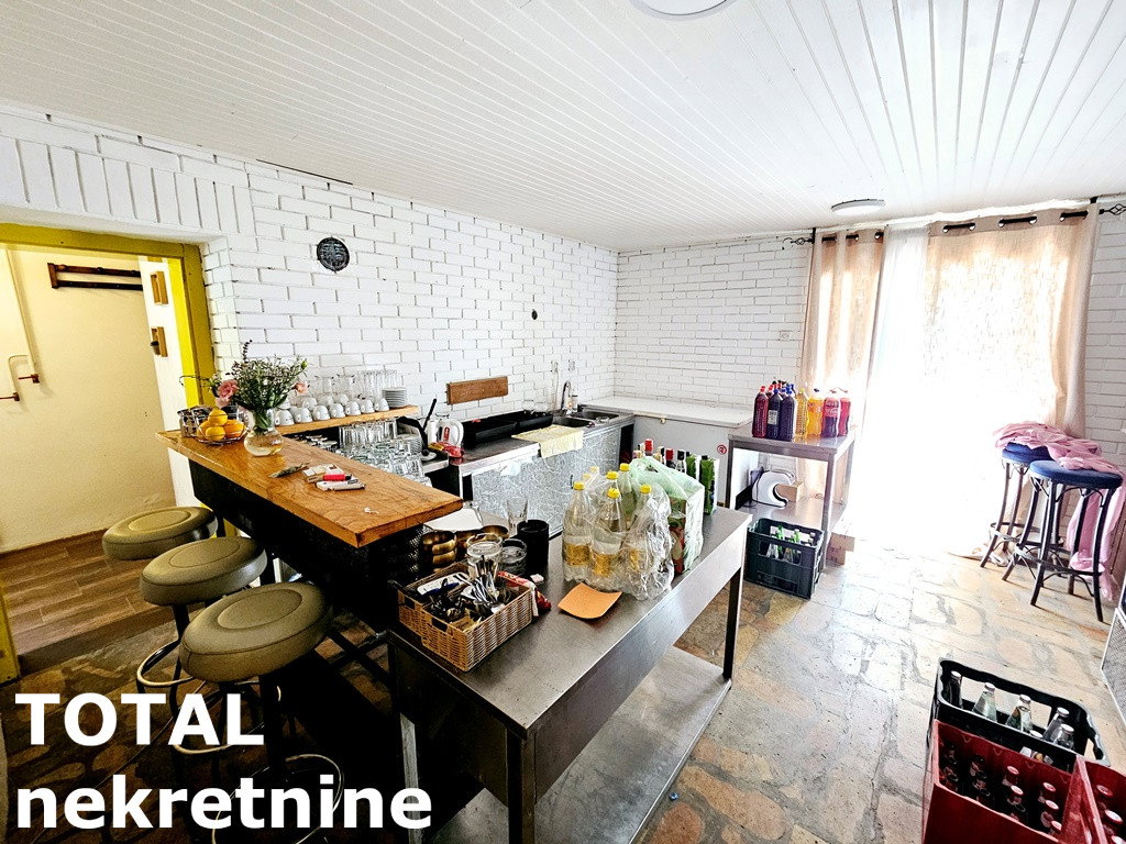 izdavanje-veterenik-9189840-6dlom Lokal za izdavanje, Veternik, Novi Sad, 2500m², 4.500 €/mes