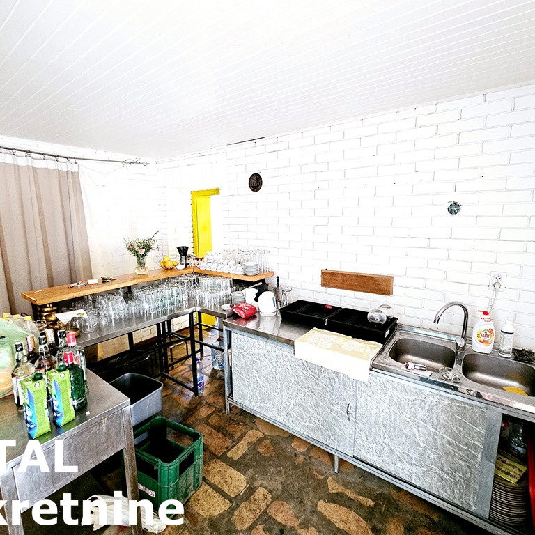 Lokal za izdavanje, Veternik, Novi Sad, 2500m², 4.500 €/mes