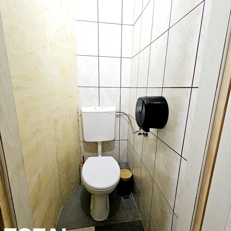 Lokal Izdavanje Novi Sad  2500 m2