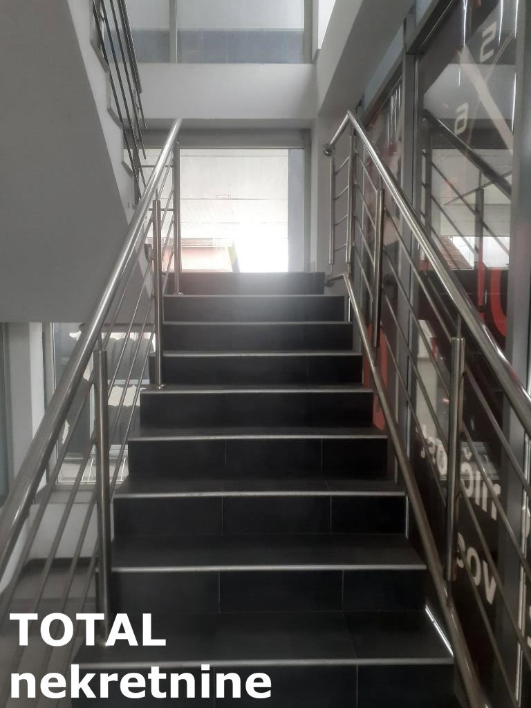 Lokal Izdavanje Novi Sad Lokal Izdavanje Novi Sad 381 m2