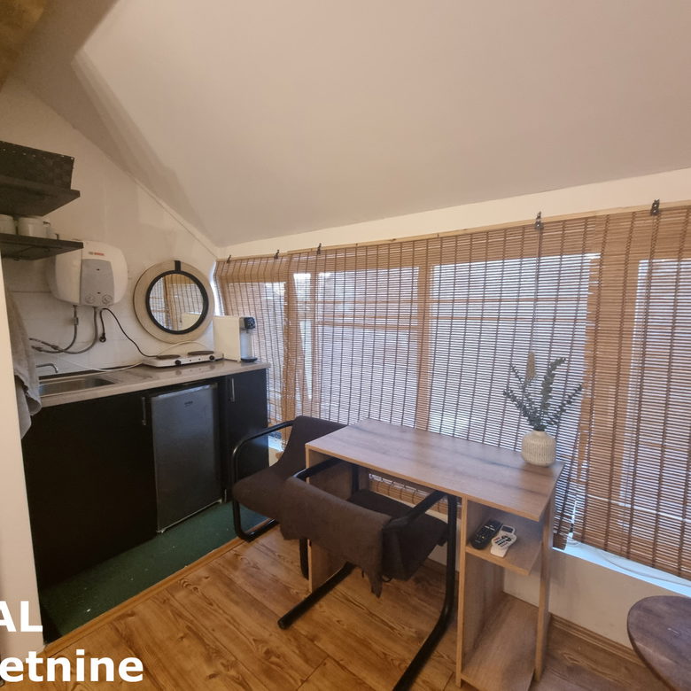 Lokal Izdavanje Novi Sad  30 m2