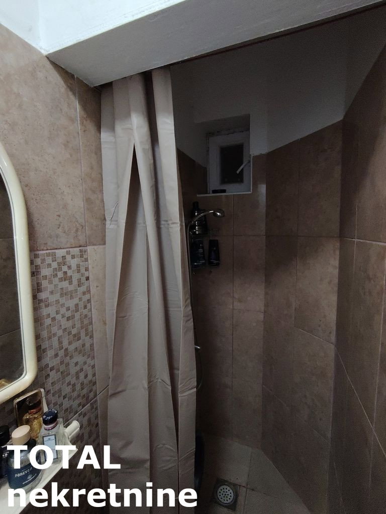 Kuća Prodaja Bački Petrovac  225 m2