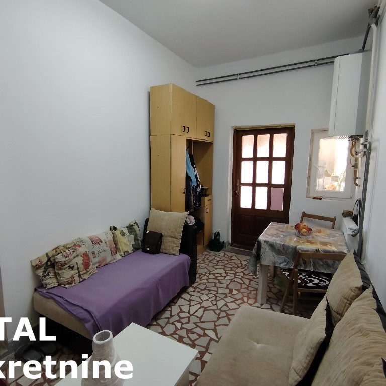 Kuća Prodaja Bački Petrovac  225 m2