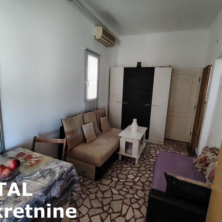 Kuća Prodaja Bački Petrovac  225 m2