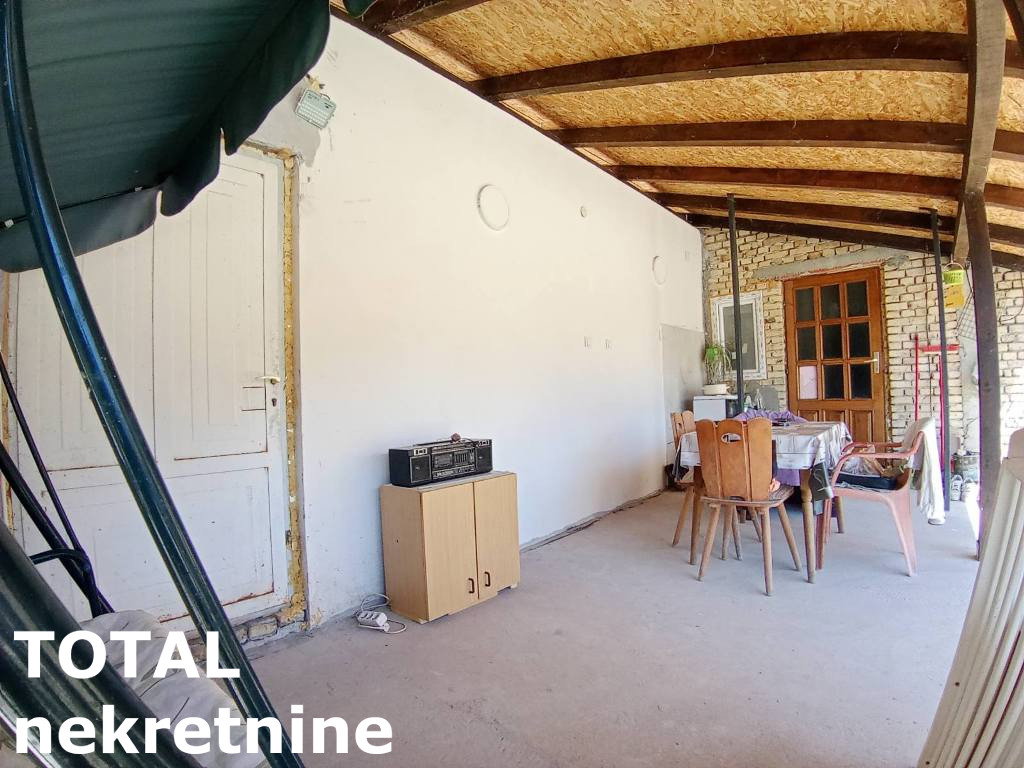 Kuća na prodaju, Gložan, Bački Petrovac, 225m², 90.000 €