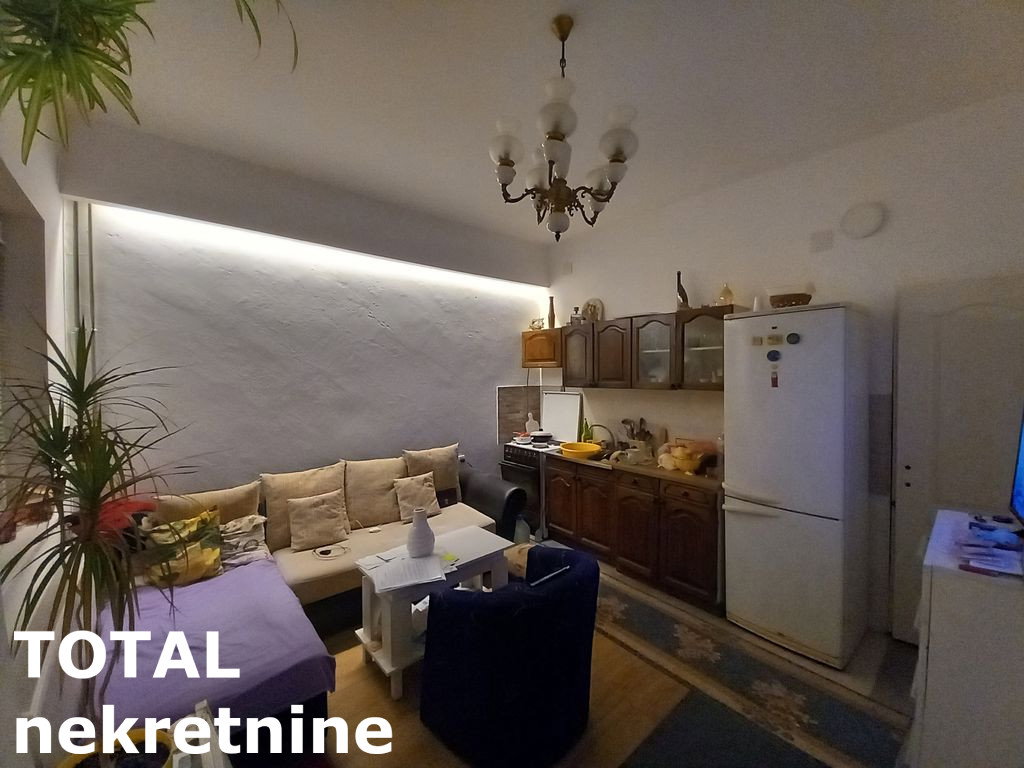 Kuća Prodaja Bački Petrovac  225 m2