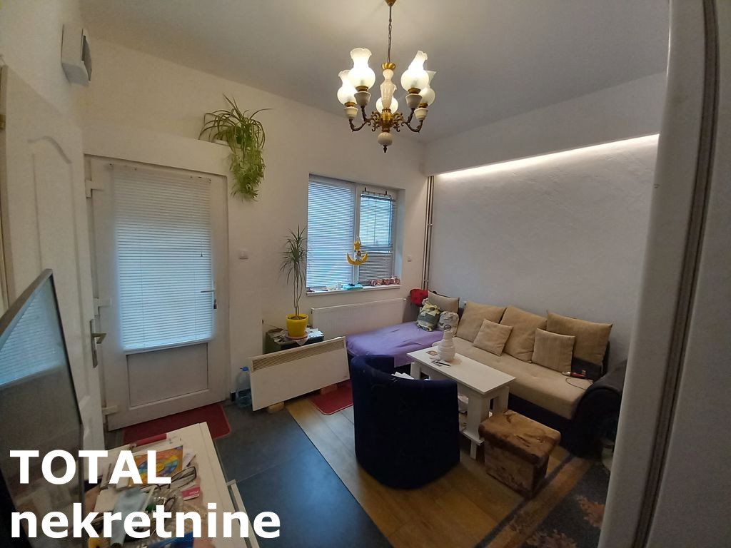 Kuća na prodaju, Gložan, Bački Petrovac, 225m², 90.000 €