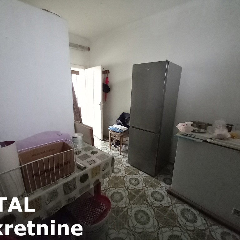 Kuća na prodaju, Gložan, Bački Petrovac, 181m², 95.000 €