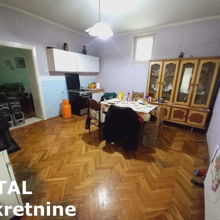 Kuća Prodaja Bački Petrovac  181 m2