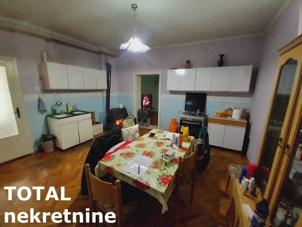 Kuća na prodaju, Gložan, Bački Petrovac, 181m², 95.000 €