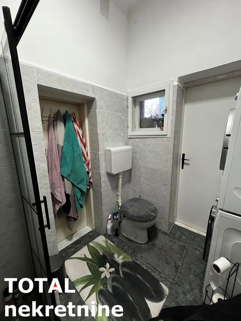 Kuća Prodaja Novi Sad  280 m2
