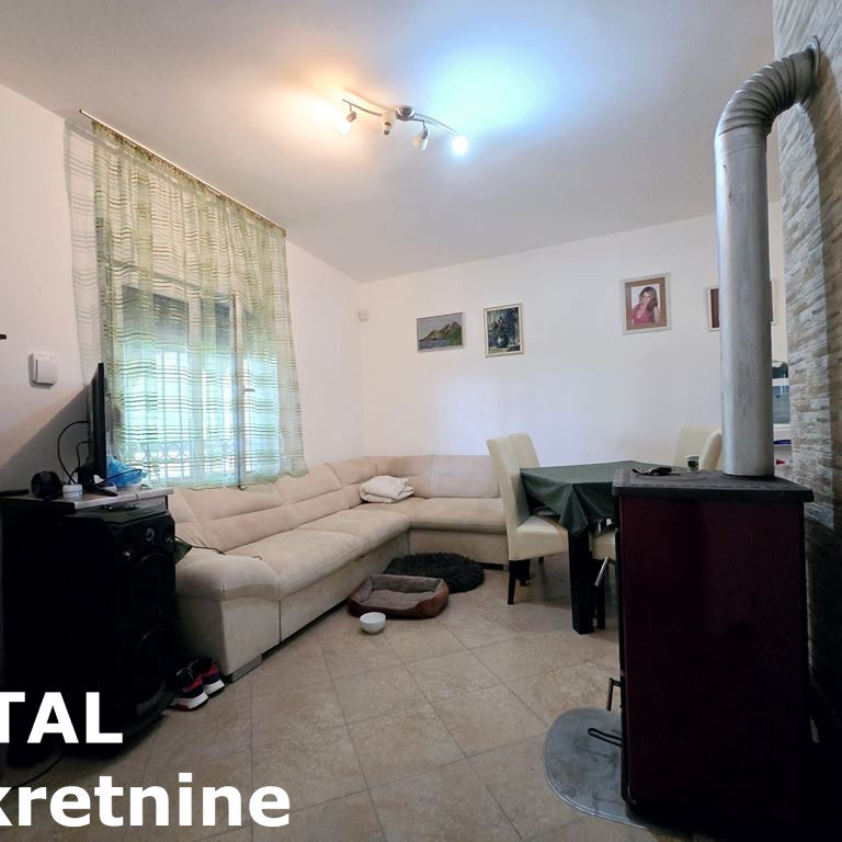 Kuća na prodaju, Banstol, Sremski Karlovci, 69m², 144.200 €