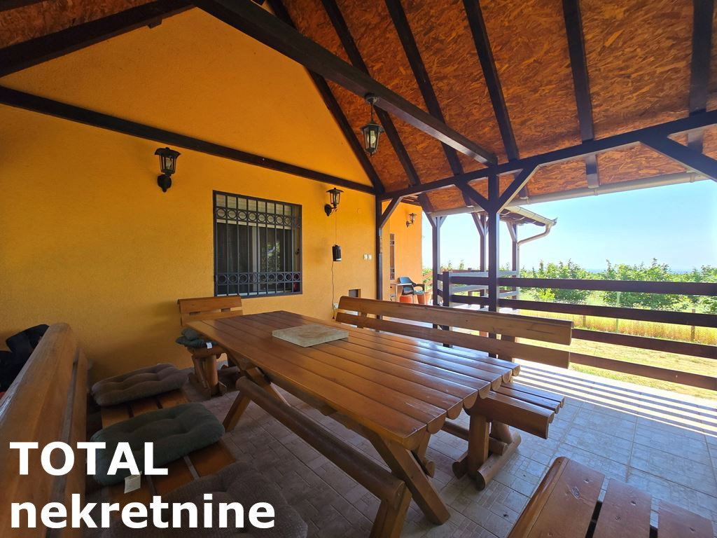 kuce-banstol-3046653-tyevr Kuća Prodaja Sremski Karlovci 69 m2