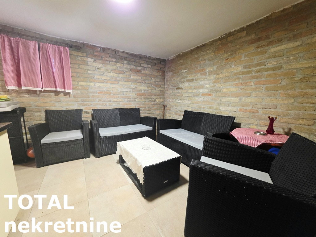 kuce-banstol-3091621-fobx9 Kuća na prodaju, Banstol, Sremski Karlovci, 72m², 98.800 €