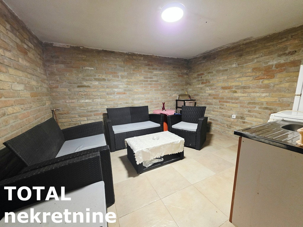 kuce-banstol-3091621-lb2nd Kuća na prodaju, Banstol, Sremski Karlovci, 72m², 98.800 €