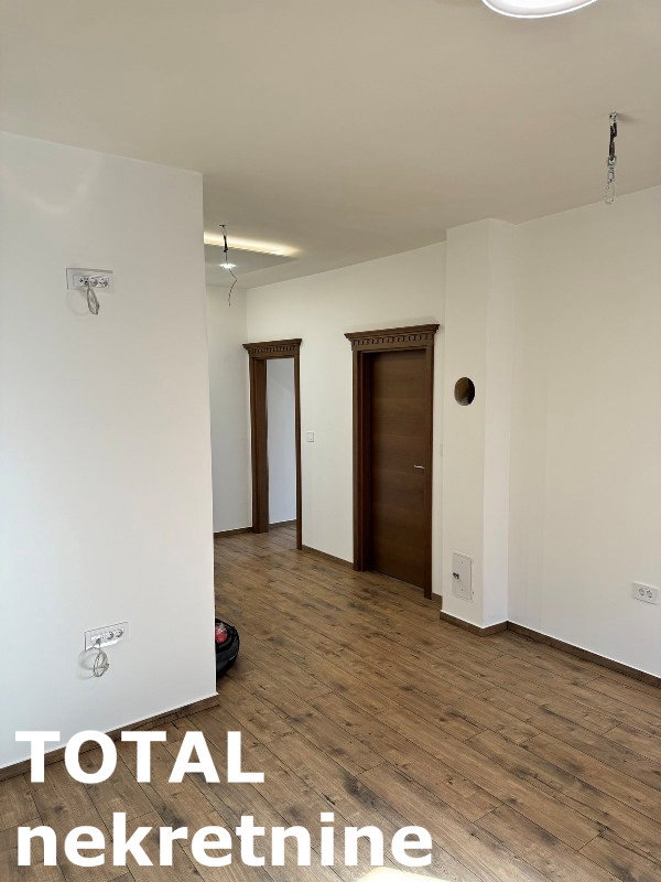 Kuća Prodaja Novi Sad Čardak 300 m2