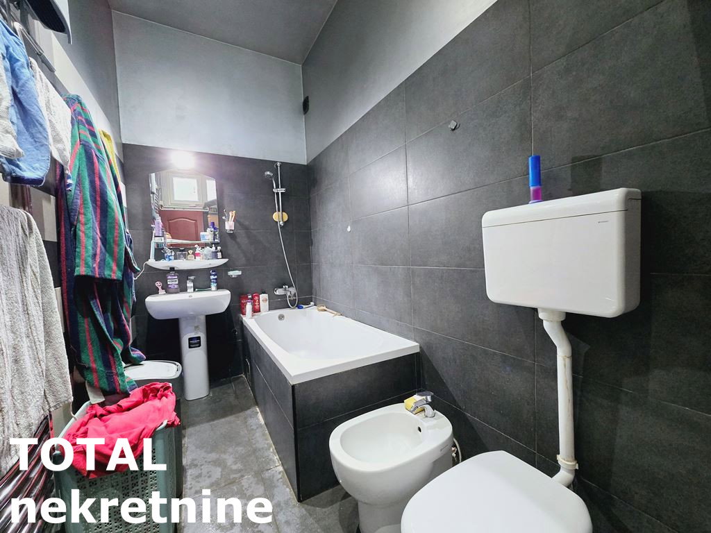 kuce-centar-3046281-ltmug Kuća Prodaja Novi Sad 180 m2