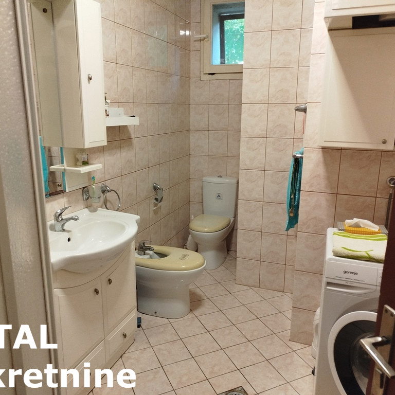 Kuća na prodaju, Sremska Kamenica, Novi Sad, 443m², 721.000 €